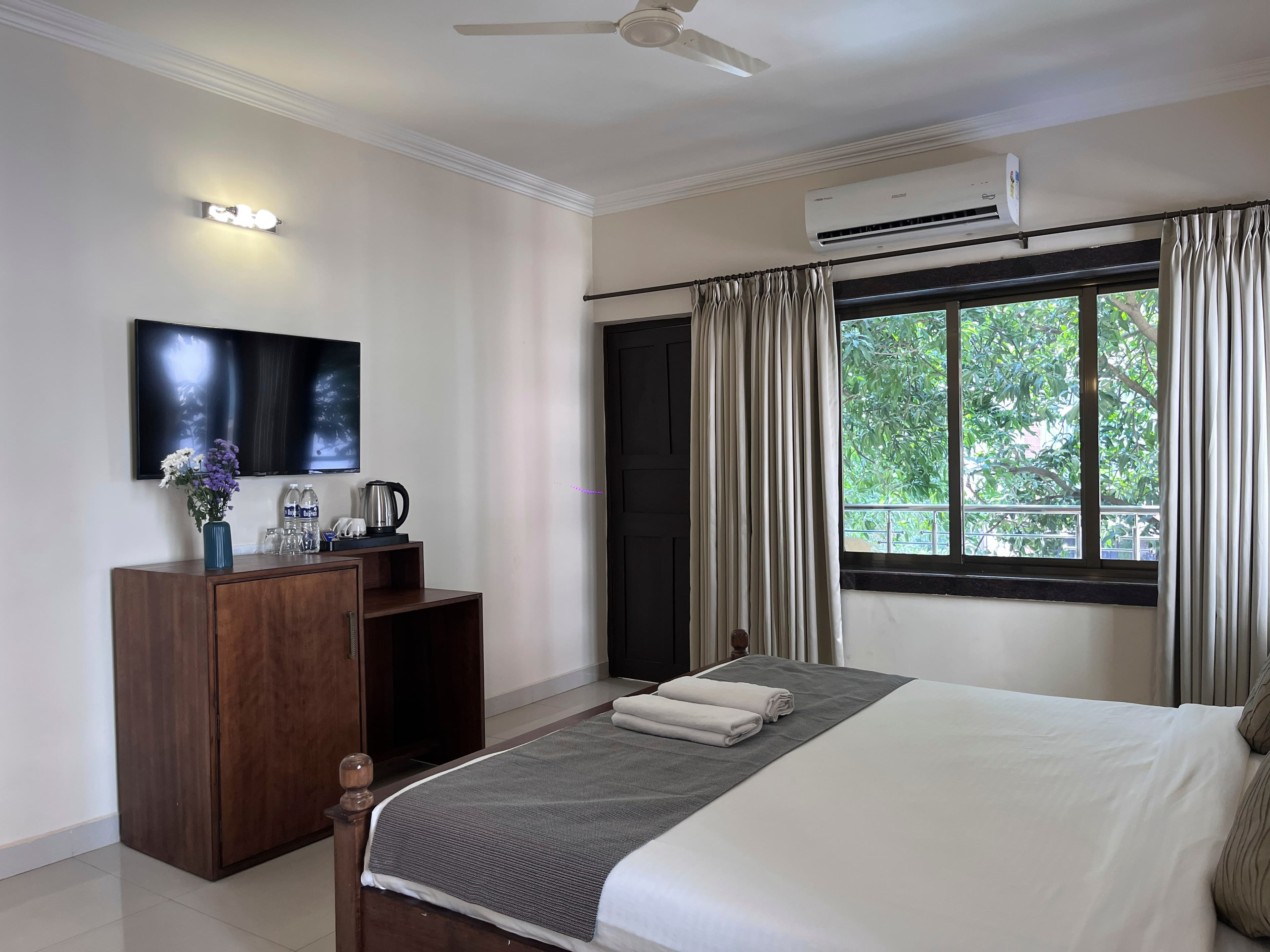 Spacious & Elegant Rooms